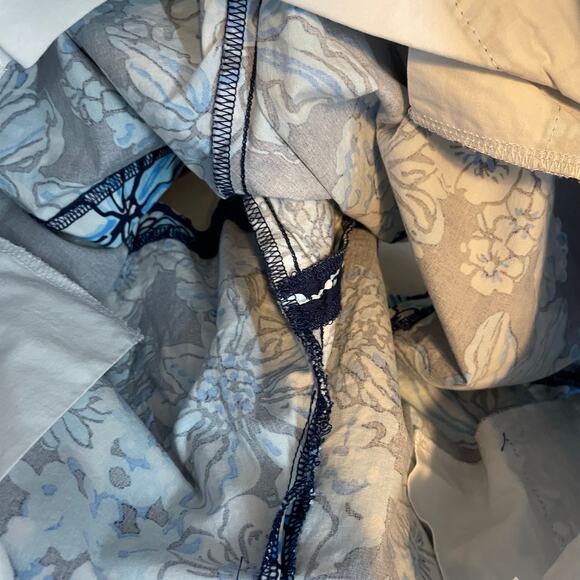 Lilly Pulitzer Callahan Stretch Shorts Bouquet All Day Low Tide Navy womens 12 - Picture 11 of 14